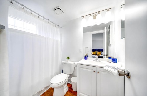 Survey Creek Apartment | Water View - King Bed - Palm Wave Says