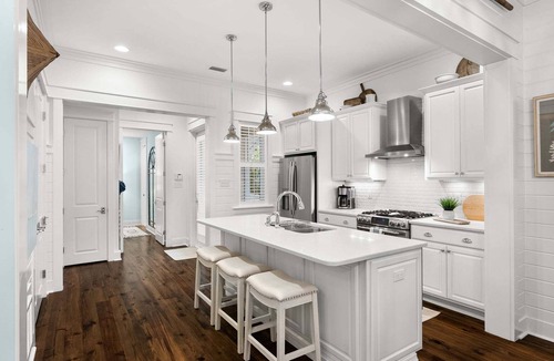 Watercolor House | WaterColor, Steps to Pool! LSV/Golf Cart, Bikes, 2 Masters! Pet Friendly!
