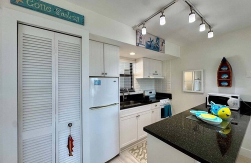 Marco Island Condo | Waterfront 1BR condo in Marco Island with pool, WiFi & marina access.