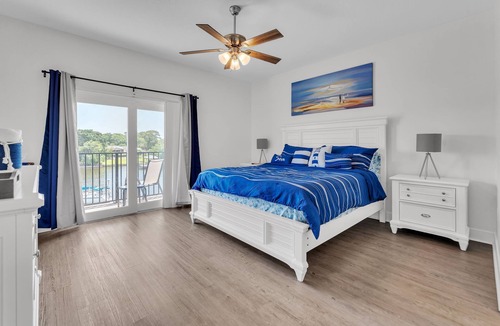 Tropic House | Waterfront 2-bdrm townhome with WiFi, AC, walking distance to EGAD food & shops