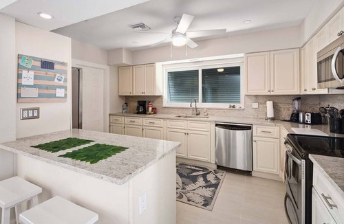 Marco Island House | Waterfront 2BR/2.5BA Marco Island home with pool and waterfront views