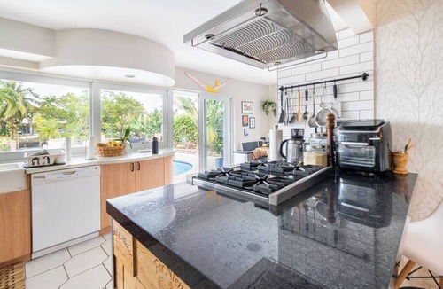 Fort Lauderdale House | Waterfront 3BR Oasis Heated Pool & Kayaks
