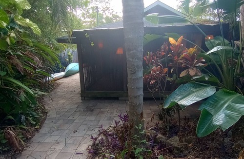 Cape Cay House | Waterfront $75 AUGUST Steal, kayak the Gulf, Dolphin, manatees, Hudson Beach