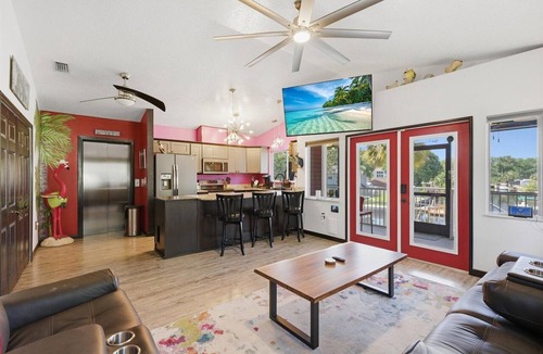 Weeki Wachee Gardens House | WATERFRONT at Weeki Wachee w/heated swimming pool, docks, Kayaks & elevator