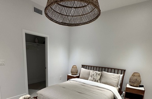Tarpon River House | Waterfront Bungalow by Las Olas