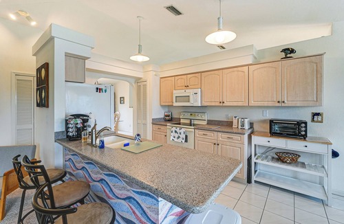 Trafalgar House | Waterfront Cape Coral Home: Views & Birdwatching