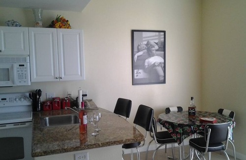 St. Petersburg Condo | Waterfront condo with private balcony. Sun All Day!