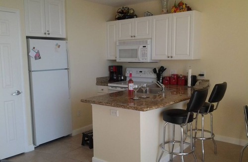 St. Petersburg Condo | Waterfront condo with private balcony. Sun All Day!