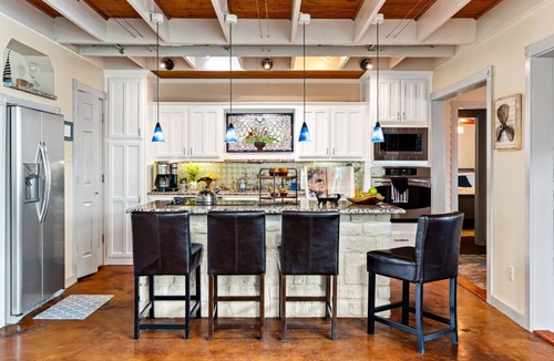 Dennis House | Waterfront Gem w/Deck, Kayaks & Private Dock
