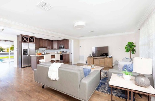 Pompano Beach Villa | Waterfront Home 4 Bedroom w/Pool, and Game Room!