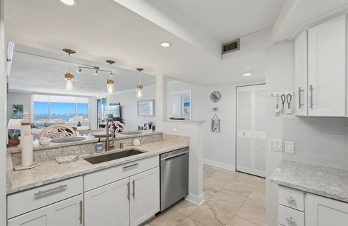 Palma del Mar Condo | Waterfront Isla del Sol Condo w Balcony & Pool