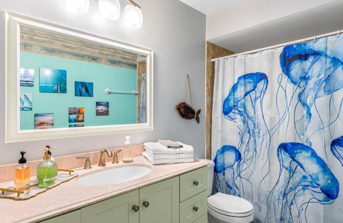 Ormond Beach House | WATERFRONT Kayakers Dream nature lover cottage