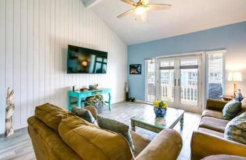 Key Allegro House | Waterfront Key Allegro Condo w/Balcony & Pool