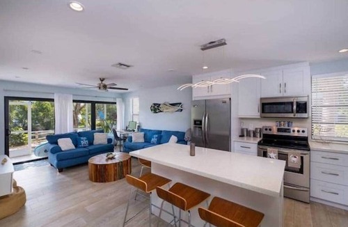 Key Largo Villa | Waterfront Lagoon Retreat | Kayaks Paddleboard Golf Cart