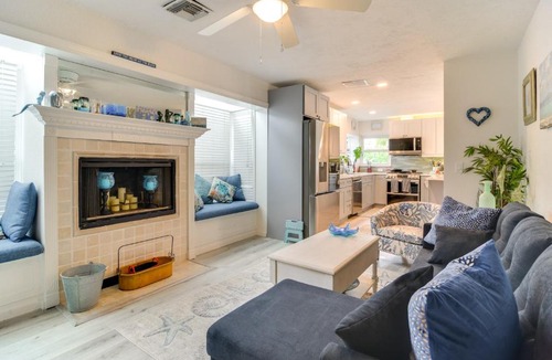 Anona House | Waterfront Largo Home w/Canal Access + Boat Dock