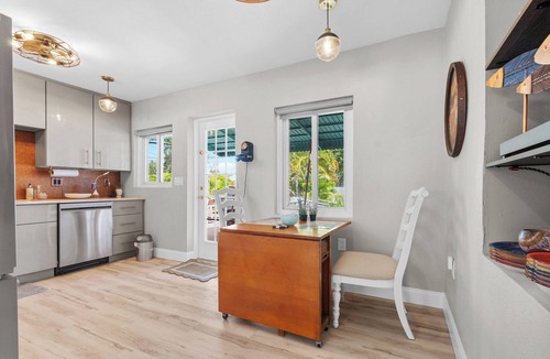 Bayview House | Waterfront Marina District Luxury Home & In-law Suite