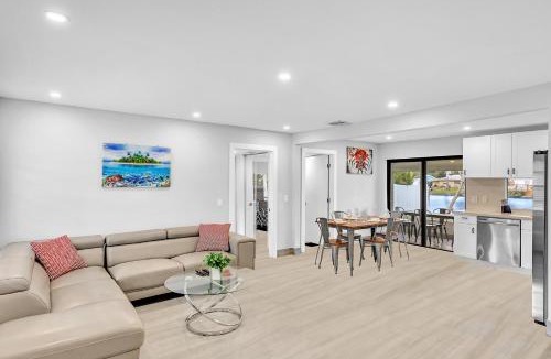 Hollywood Villa | Waterfront Modern Hollywood Hard Rock airport