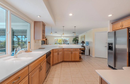 Town and River House | Waterfront, near to SWFL International Airport, beaches and Caloosahatchee River
