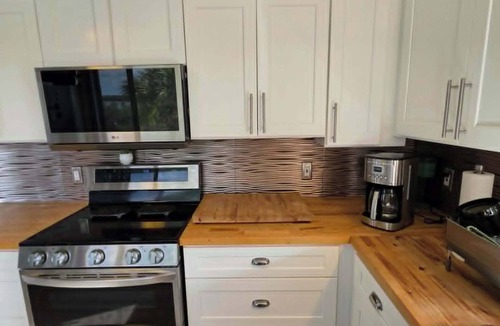 Crystal River House | WATERFRONT Ozello Beauty with direct gulf access 2-bedroom house sleeps 5