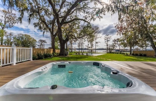 Southside House | "Waterfront Paradise" Dock, Pool, Boathouse