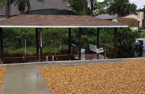 Haines Creek House | Waterfront Paradise,Center of the chain of Lakes 8 miles from Leesburg