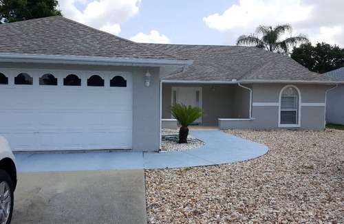 Haines Creek House | Waterfront Paradise,Center of the chain of Lakes 8 miles from Leesburg
