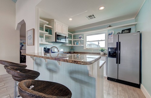 Key Allegro House | Waterfront Paradise-New Pool, Firepit, Boat Dock, 100yd from Littlebay