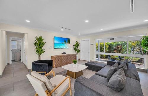Garden Isles House | Waterfront Pool Home Near Beach Sleeps 10
