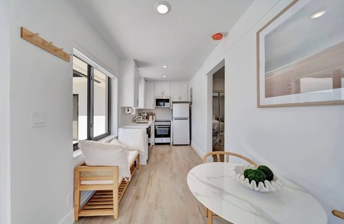 Coral Ridge Apartment | Waterfront Retreat Studio #1🌴 20-Min Walk to the Beach Summer Deals!