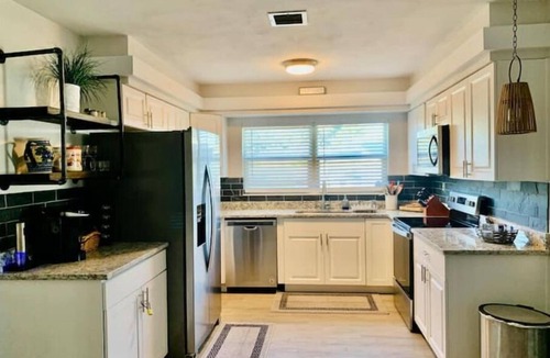 Inverness House | Waterfront Retreat, w/Kayaks/Snowbird Friendly/Withlacoochee Bike Trail/Springs