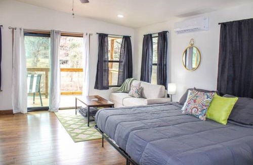 New Braunfels House | Waterfront Sky Cabin 1