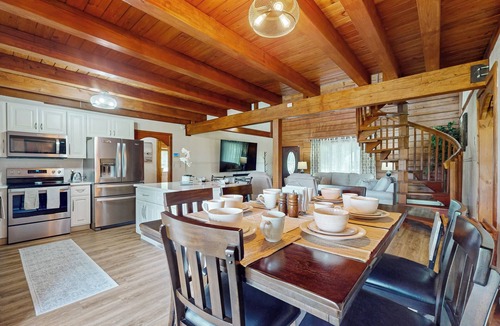 Groveland House | Waterfront Views! Countryside Cabin in Clermont