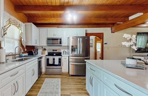 Groveland House | Waterfront Views! Countryside Cabin in Clermont