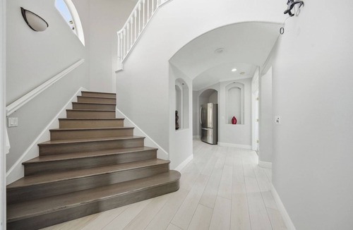 Palm Harbor Villa | Waterfront Villa Pool Balcony + Game Room