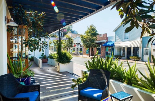 Belvedere Tiburon Hotel | Waters Edge