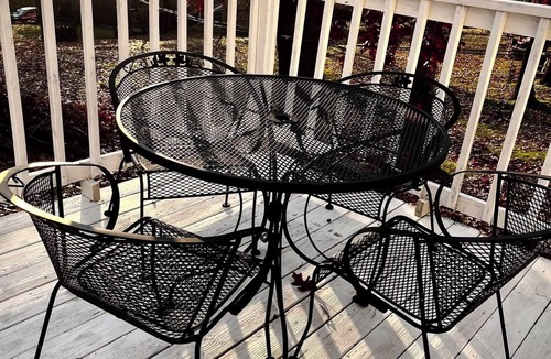 Branson House | Weekend @ Bernie's-4 Bedroom-HOT TUB-Pet Friendly-Above Landing & Downtown.