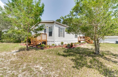 Brooksville House | Weeki Wachee Home w/Fire Pit: 13 Mi to Ocean!