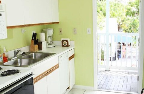 Truman Annex Condo | Weekly Rentals Allowed 2026/2027-Pool View-Gated-Duval Street-Beach