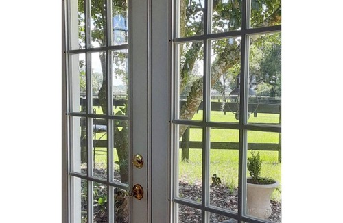 Fellowship House | Welcoming Upscale Cottage on Private Horse Farm