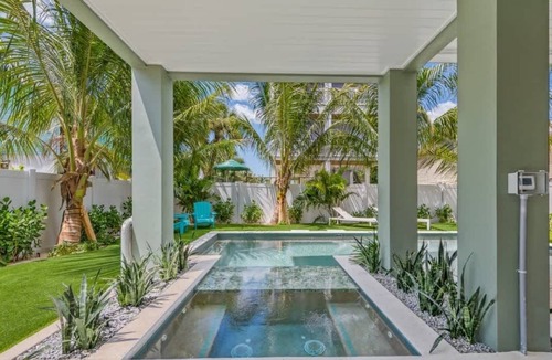 Bradenton Beach House | West Coast Best Coast! Steps to the Beach!