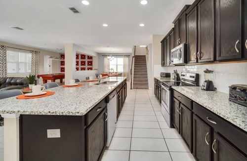 Florida Central Atlantic Coast House | West-Facing House with Private Pool & Hot Tub