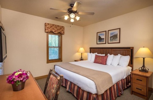 Branson Resort | Westgate Branson Woods NYE 2Bedroom Villa.