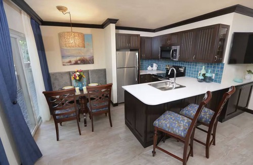 Cocoa Beach Resort | Westgate resort. Cocoa beach Deluxe Suite. On the Beach!