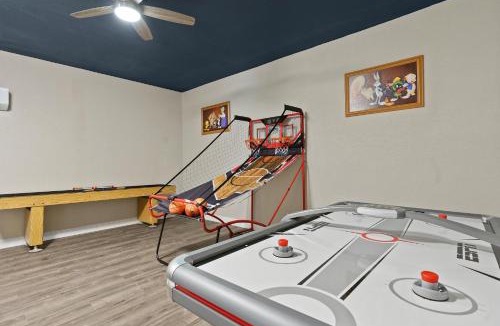 Windsor Hills Villa | WindsorHills Villa Pool Resort Amenities Minutes to Disney