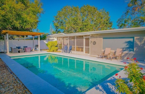 Cypress Gardens House | Winter Haven Hideaway