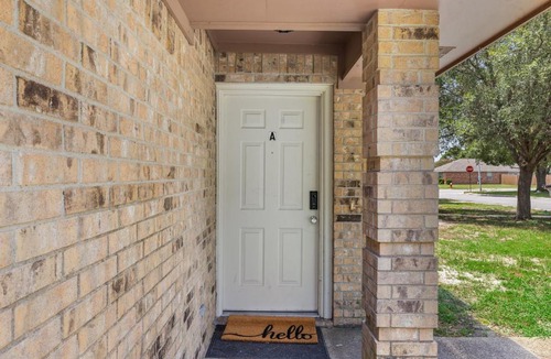 Eastmark House | Wolf Pen Creek Park Grand Retreat - 6BD, 4BA, 6 Cars