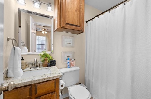 Eastmark House | Wolf Pen Creek Retreat #A, 3BD 2BA, Workspace, Washer and Dryer, Parking
