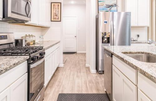 Porter Apartment | Woodridge - Private Rooms in Shared Home