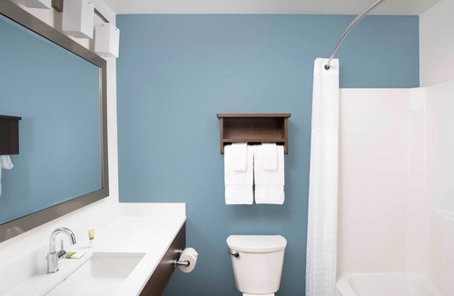 Las Colinas Hotel | WoodSpring Suites Las Colinas - Northwest Dallas