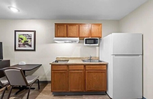 Southside Hotel | WoodSpring Suites San Antonio South